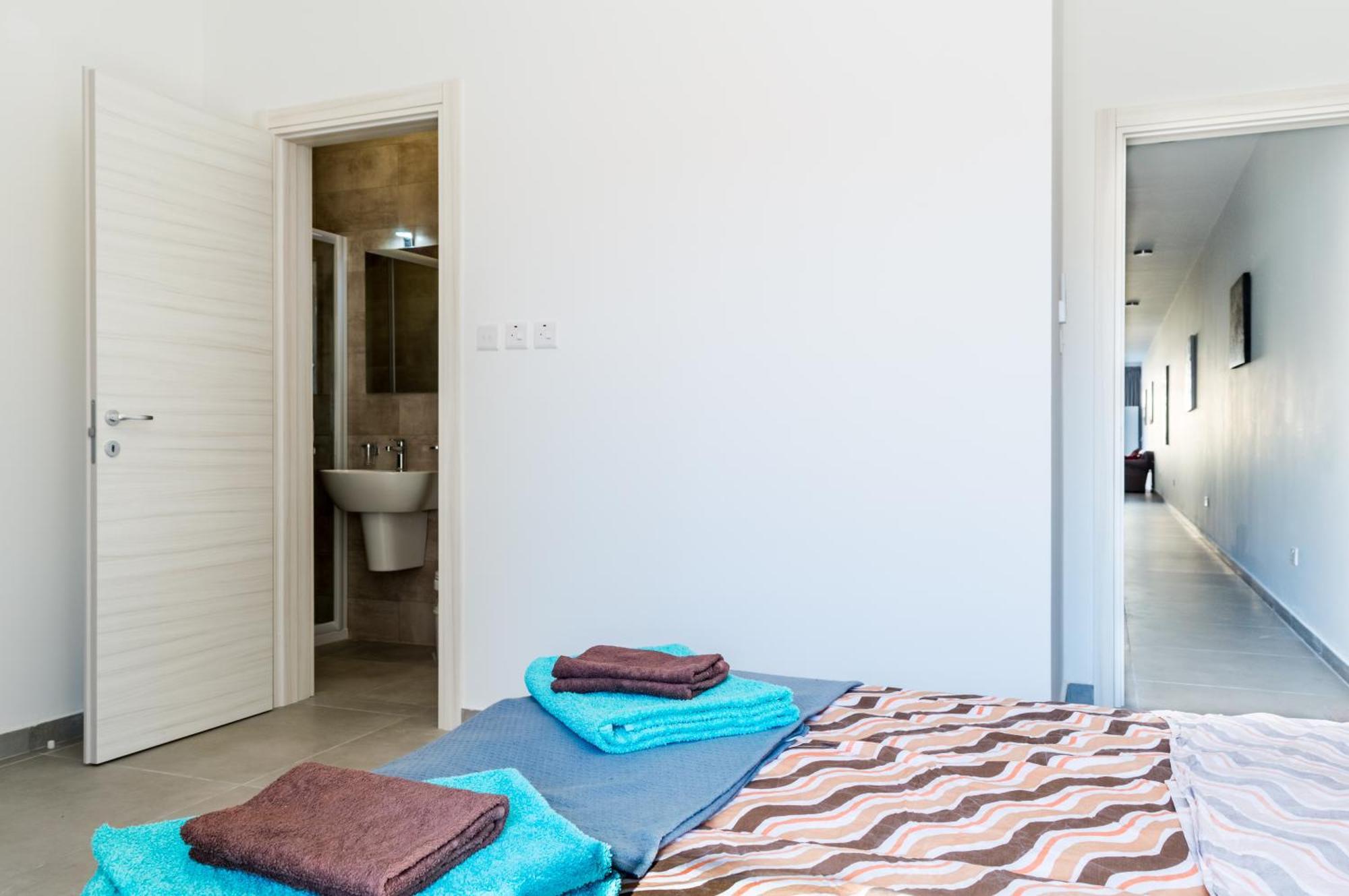 Spacious Brand New Apartment Hc Balcony 3 Bdr 2 Bth Bugibba St. Paul's Bay Exteriör bild